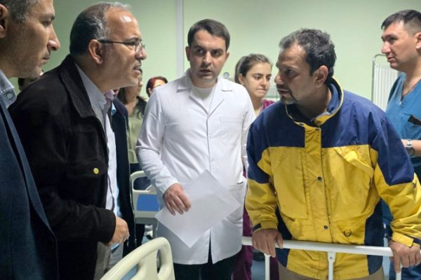 Իրանի գլխավոր հյուպատոսը ու Կապանի ԲԿ-ում տեսակցել են ավտոբուսի վթարի հետևանքով տուժածներին